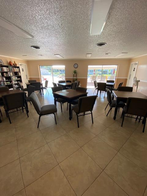 VILLAGES OF ORIOLE ABBEY CONDO - Residential
