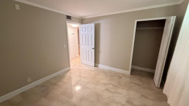 VILLAGES OF ORIOLE ABBEY CONDO - Residential