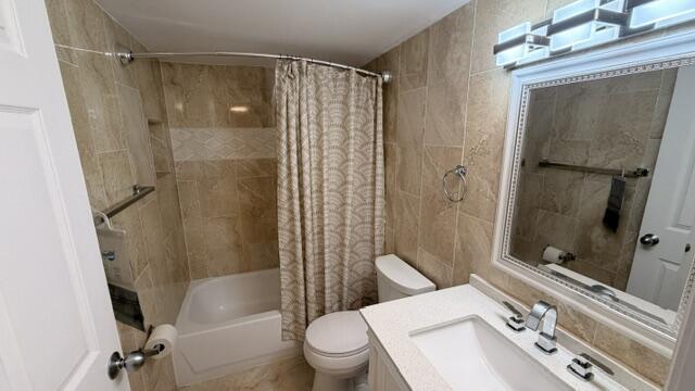 VILLAGES OF ORIOLE ABBEY CONDO - Residential