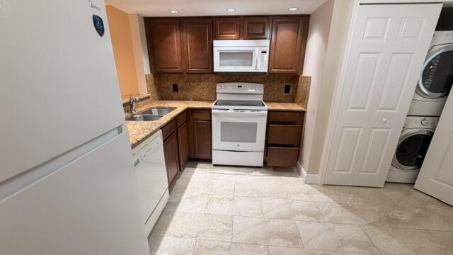 VILLAGES OF ORIOLE ABBEY CONDO - Residential