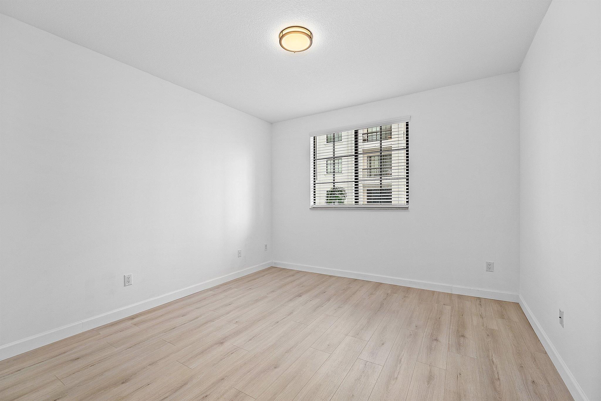 BOCA GRAND - Residential