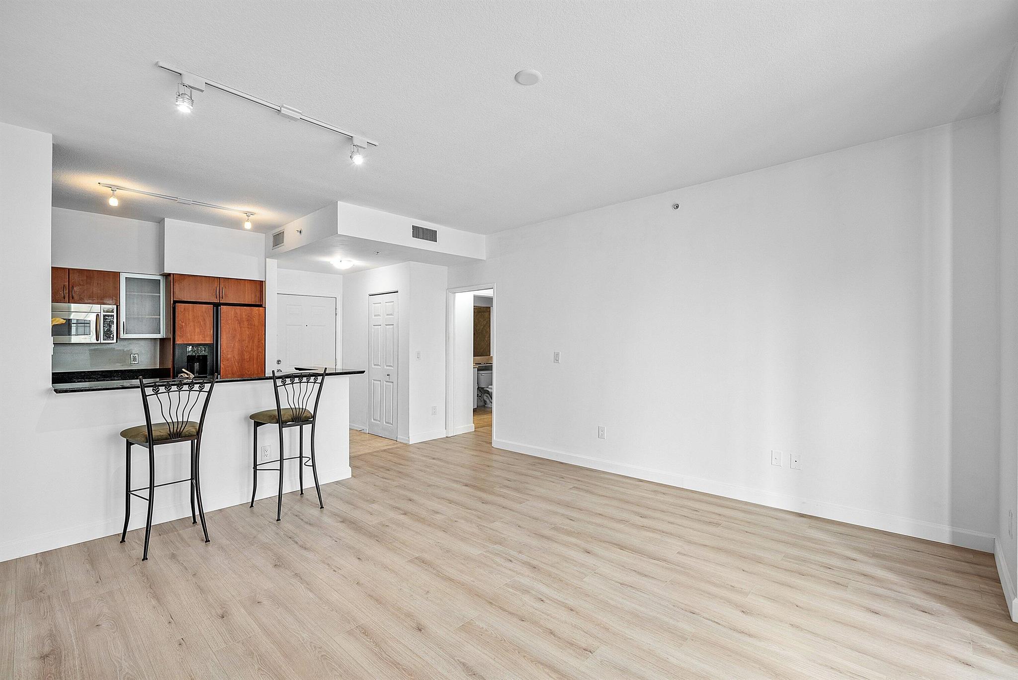 BOCA GRAND - Residential