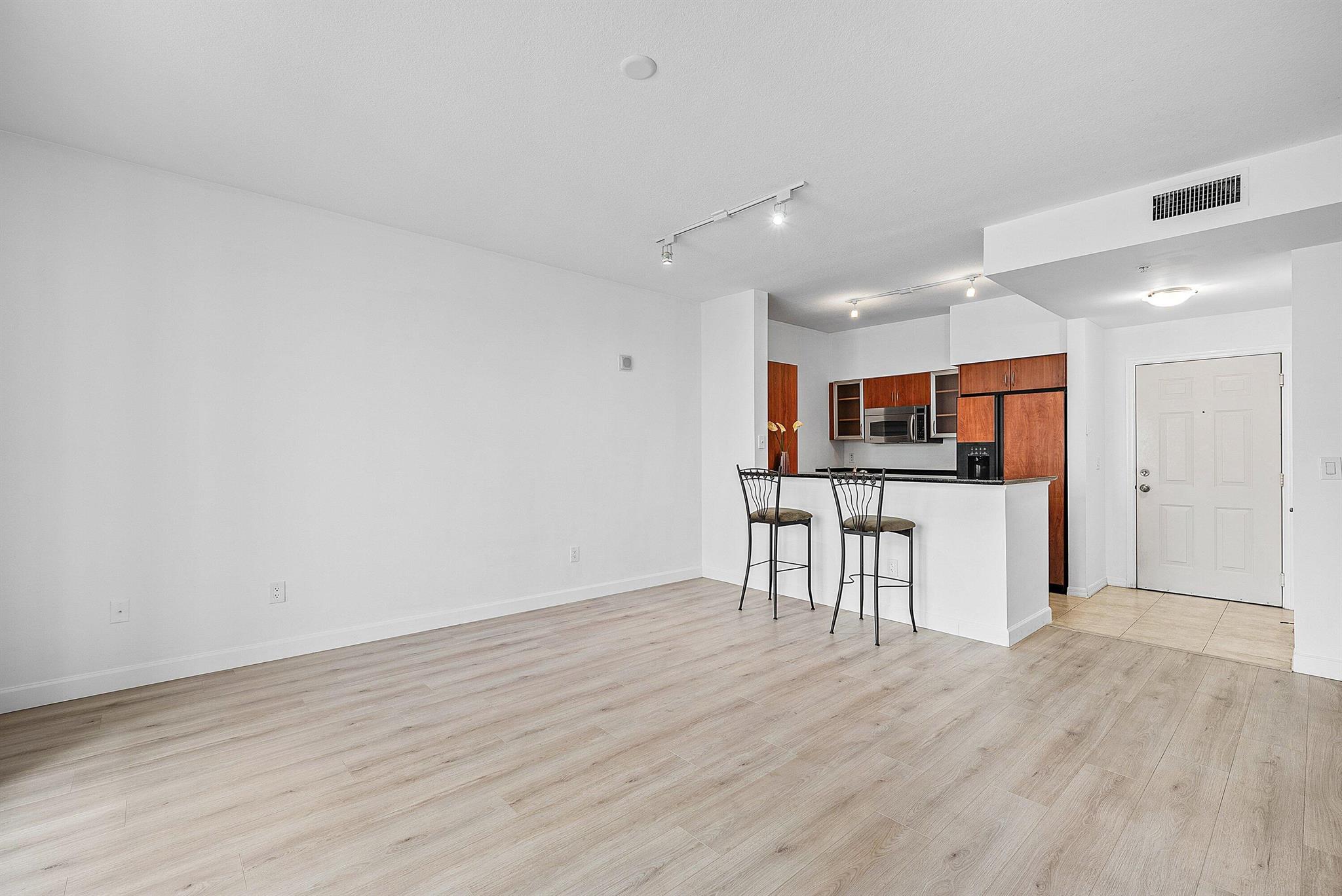 BOCA GRAND - Residential