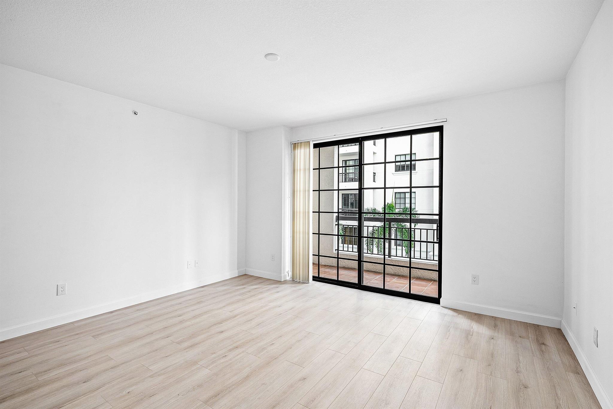 BOCA GRAND - Residential