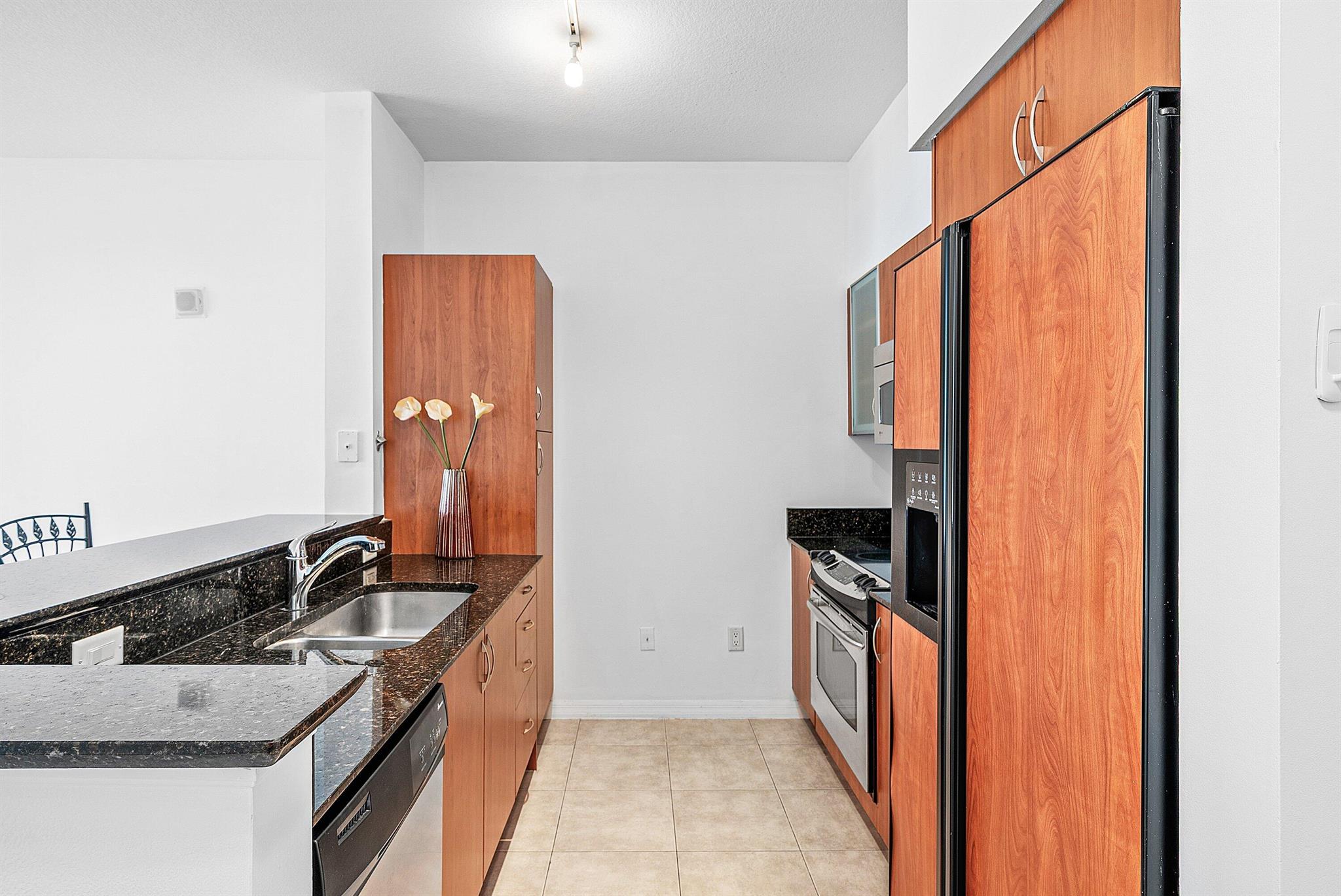 BOCA GRAND - Residential