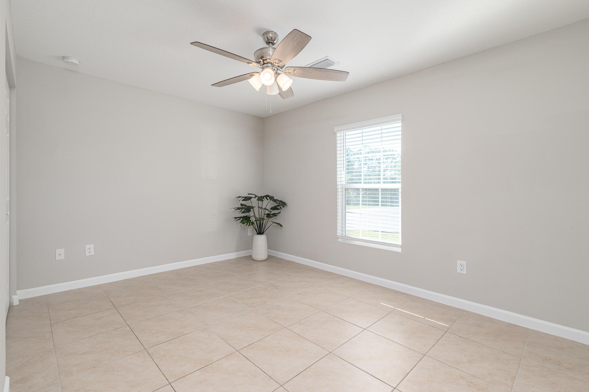 PORT ST LUCIE SECTION 7 - Residential Lease