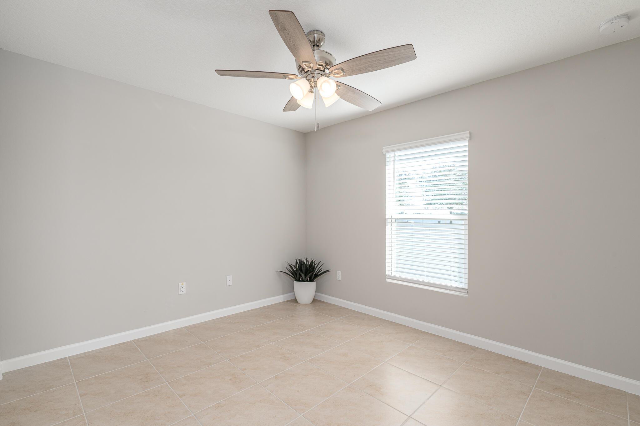 PORT ST LUCIE SECTION 7 - Residential Lease