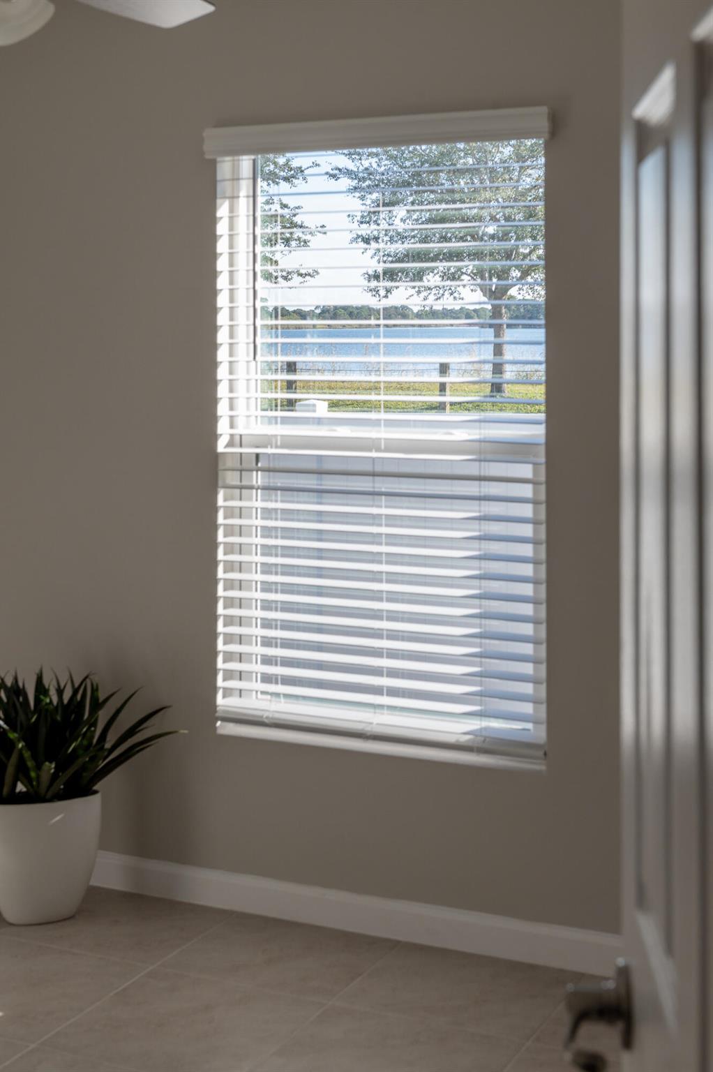 PORT ST LUCIE SECTION 7 - Residential Lease