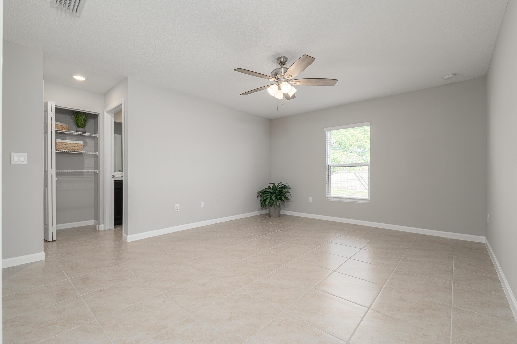 PORT ST LUCIE SECTION 7 - Residential Lease