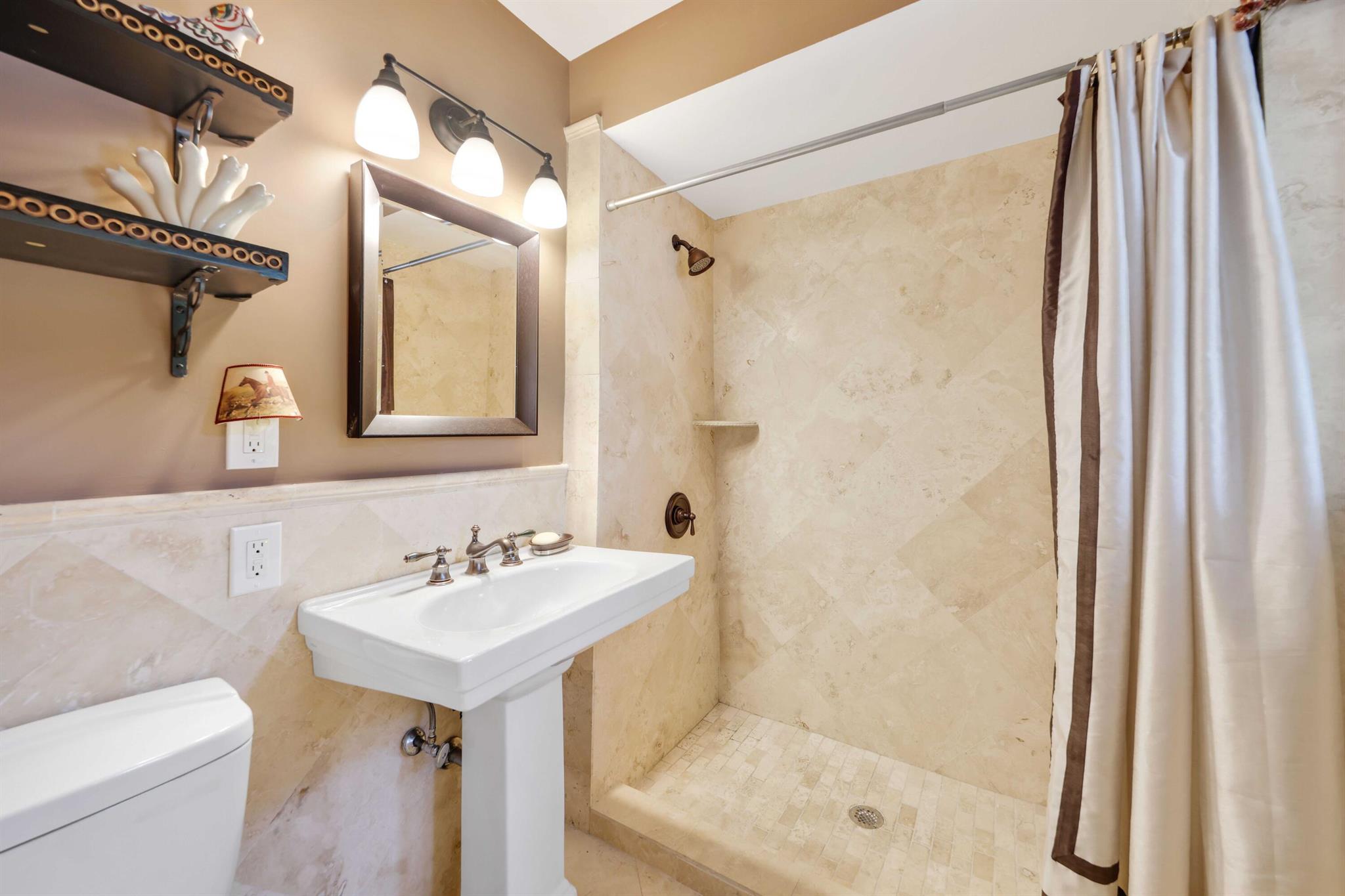 GOLF VILLAGE OF UNIT 1 - Residential