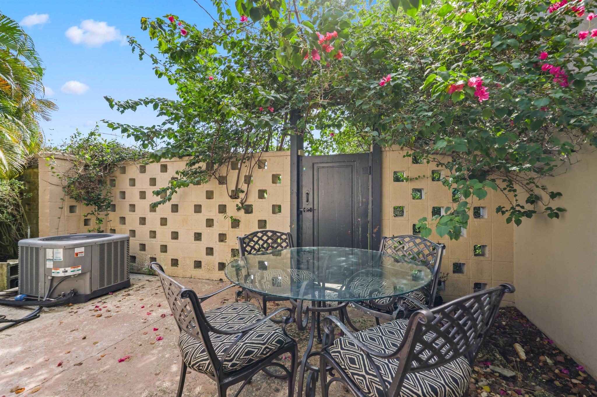 GOLF VILLAGE OF UNIT 1 - Residential