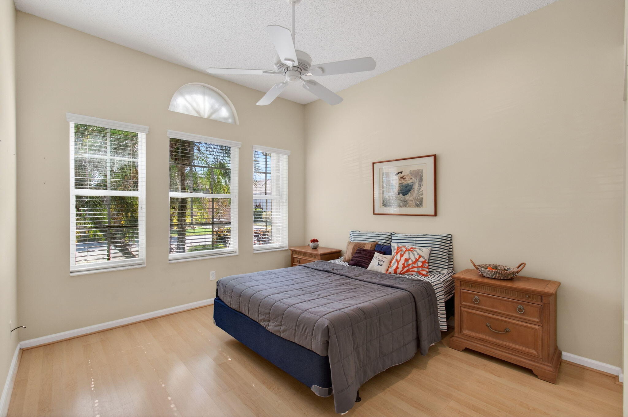 VALENCIA LAKES 2 - Residential