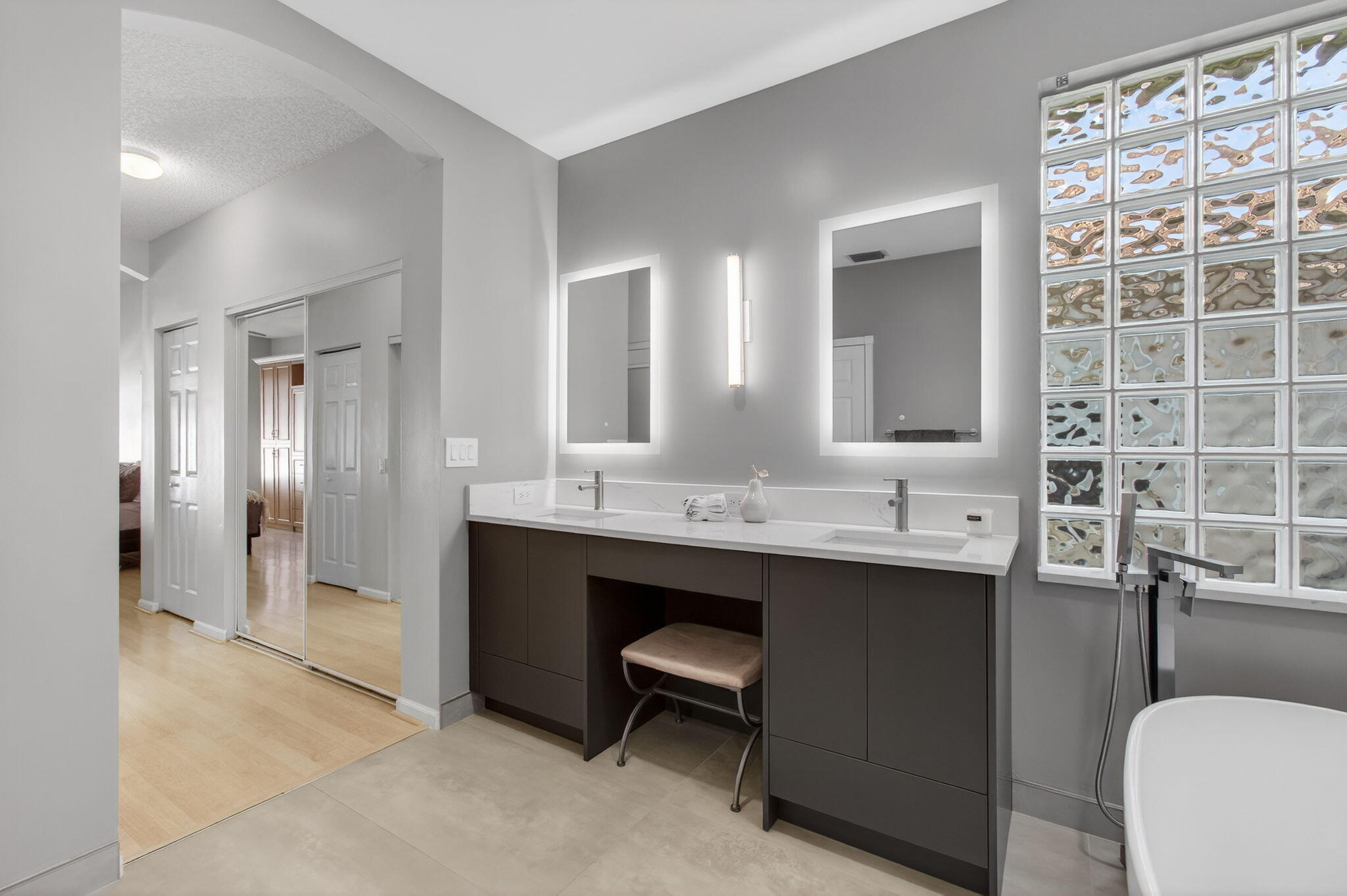VALENCIA LAKES 2 - Residential