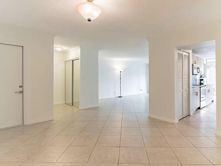 6901 Cypress Road C14