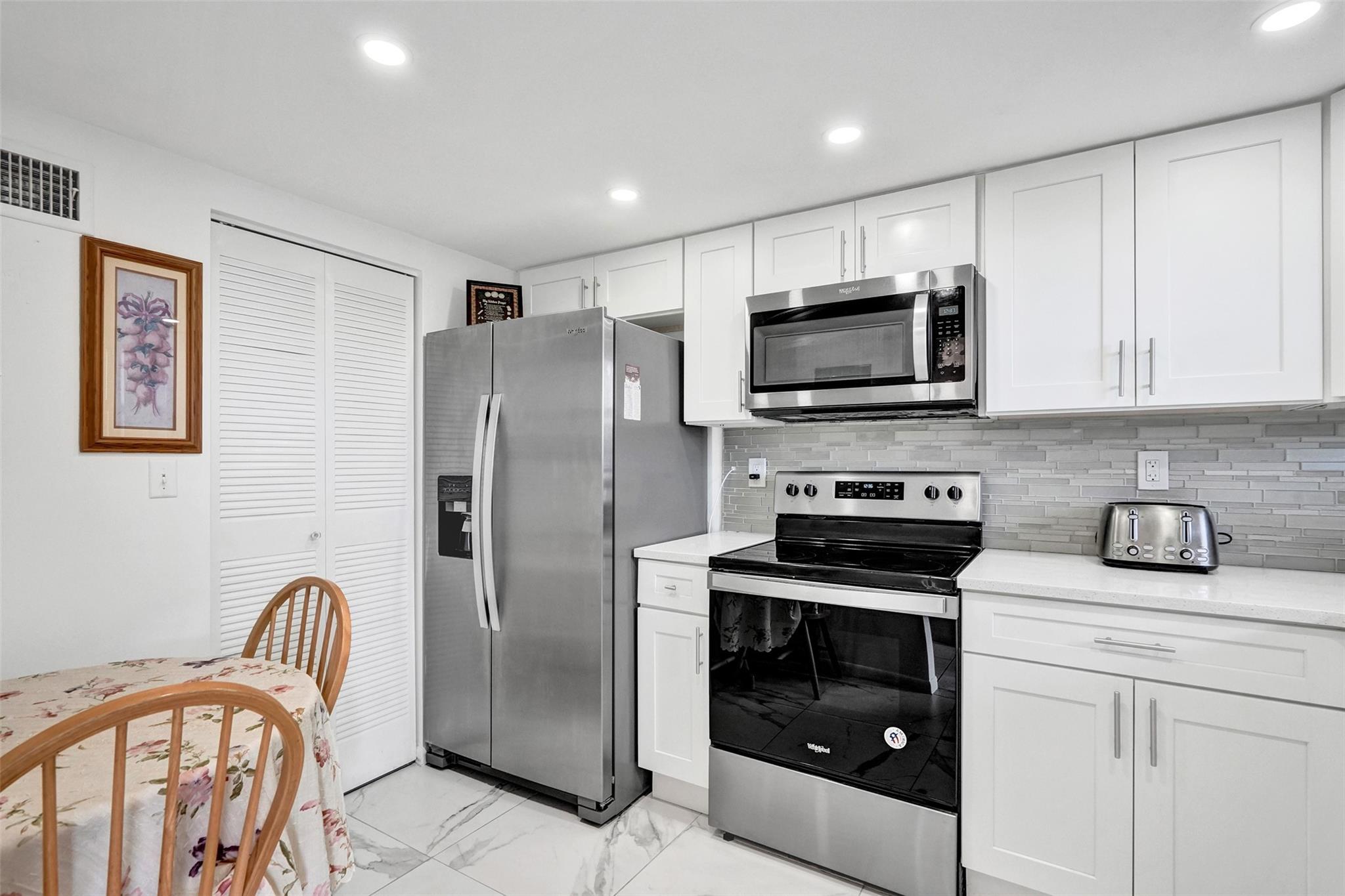 5900 NW 44th St 414
