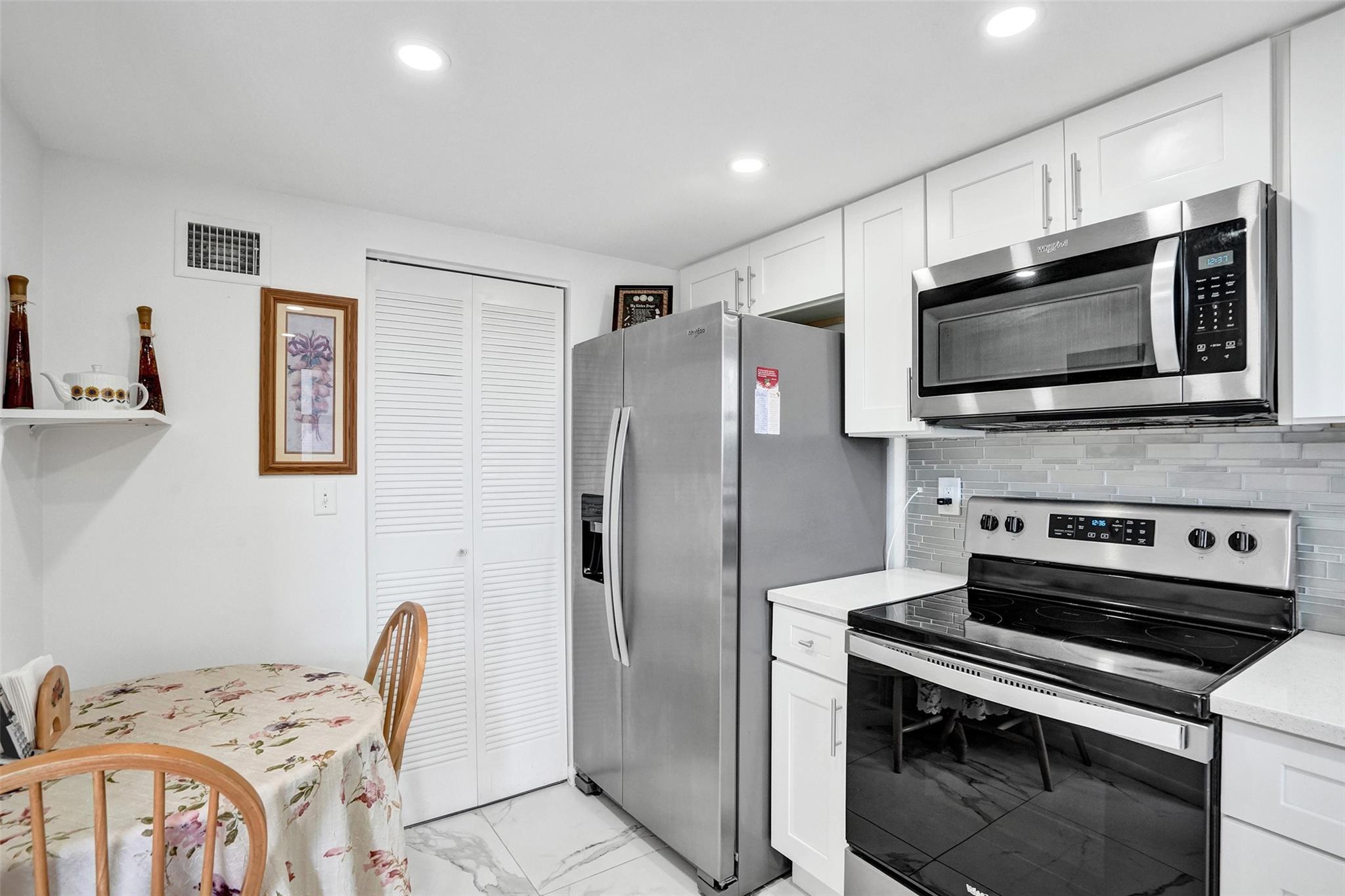 5900 NW 44th St 414
