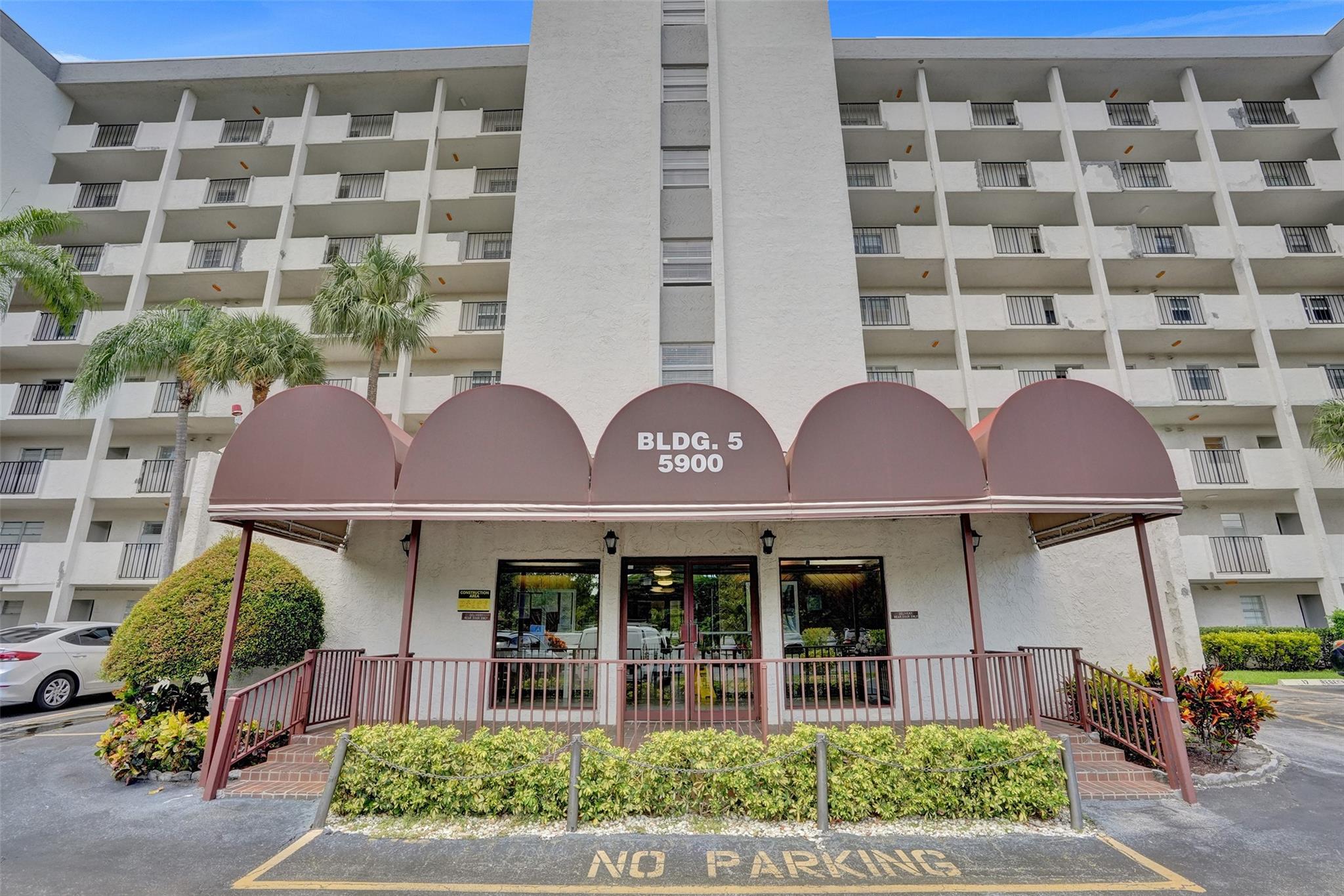 Spectacular 4th floor condo in senior gated community. 2 bedrms 2 baths. Tile in common areas vinyl plank flooring in bedrooms. Main bedroom has two huge walk-in closets. Access the enclosed and screened patio from both the bedroom and the living room. Fully furnished if so desired. Updated kitchen. Impact windows. Washer and dryer. Clubhouse features exercise room, billiards, tennis courts,gazebo and heated pool. ASSOC requires a 700 credit score. No min income and No min downpayment required by the assoc. Included in the reasonable maintenance fees are: WATER, PEST CONTROL, CABLE TV, INTERNET, INSURANCE & RESERVE FUND! 40 year recertification done. Reserve study completed June 2025. Special assessments paid, new roof, new elevators, Lowest maintenance fees in the Inverrary area.