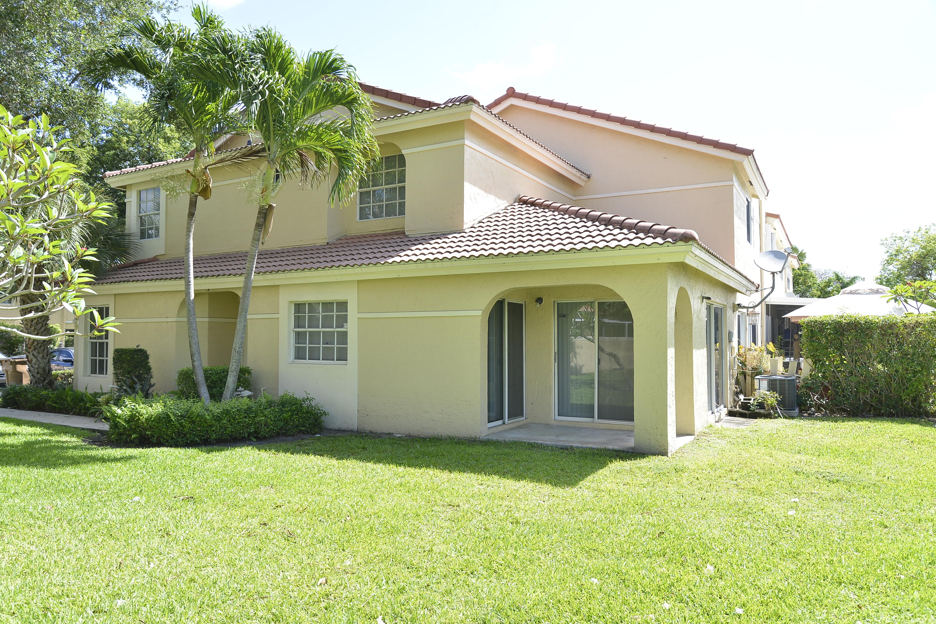 LAKES OF DEER CREEK - Residential Lease