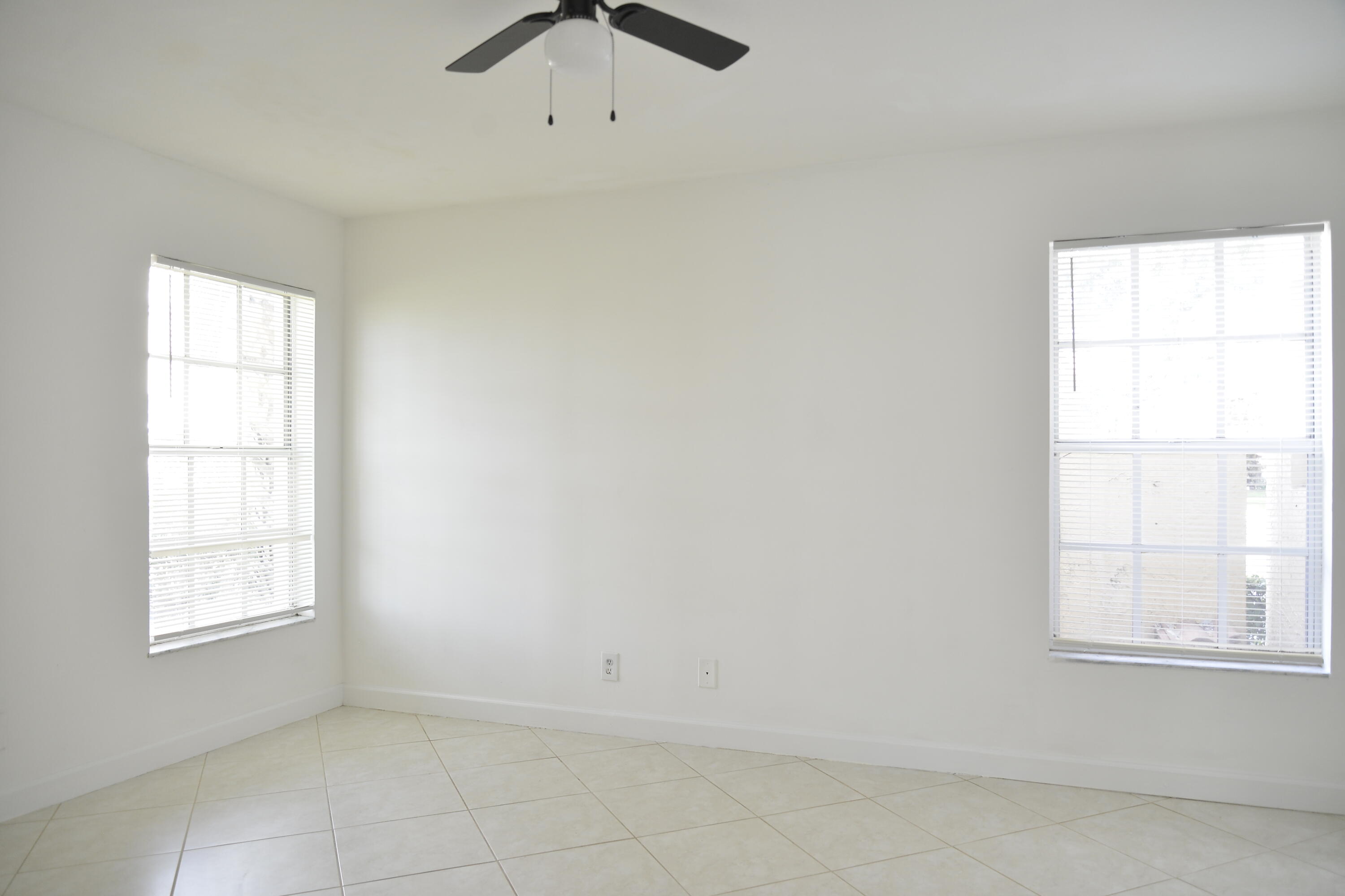 LAKES OF DEER CREEK - Residential Lease