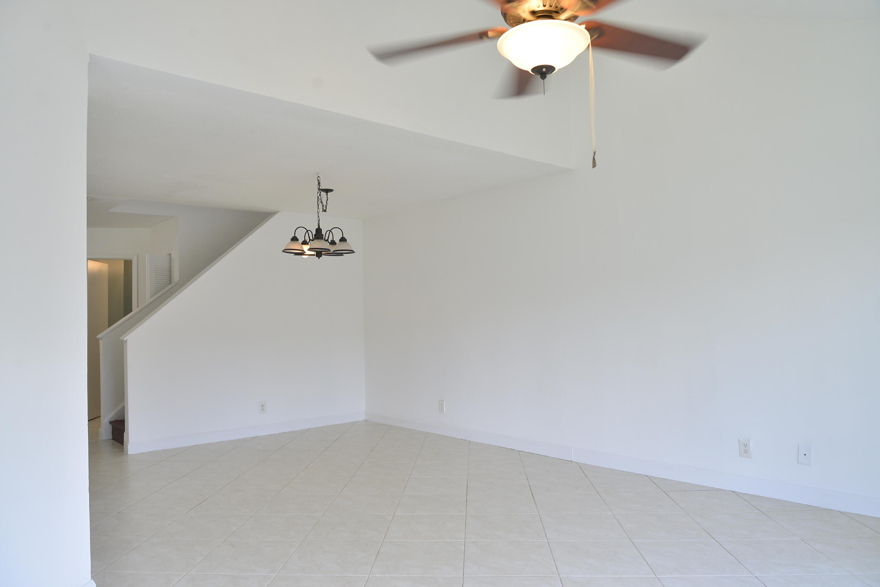 LAKES OF DEER CREEK - Residential Lease