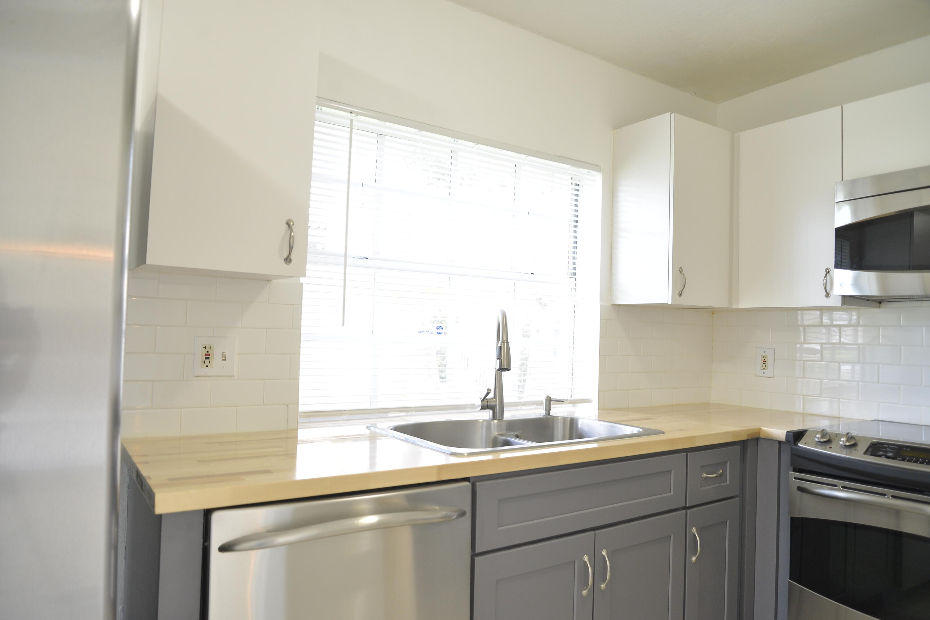 LAKES OF DEER CREEK - Residential Lease
