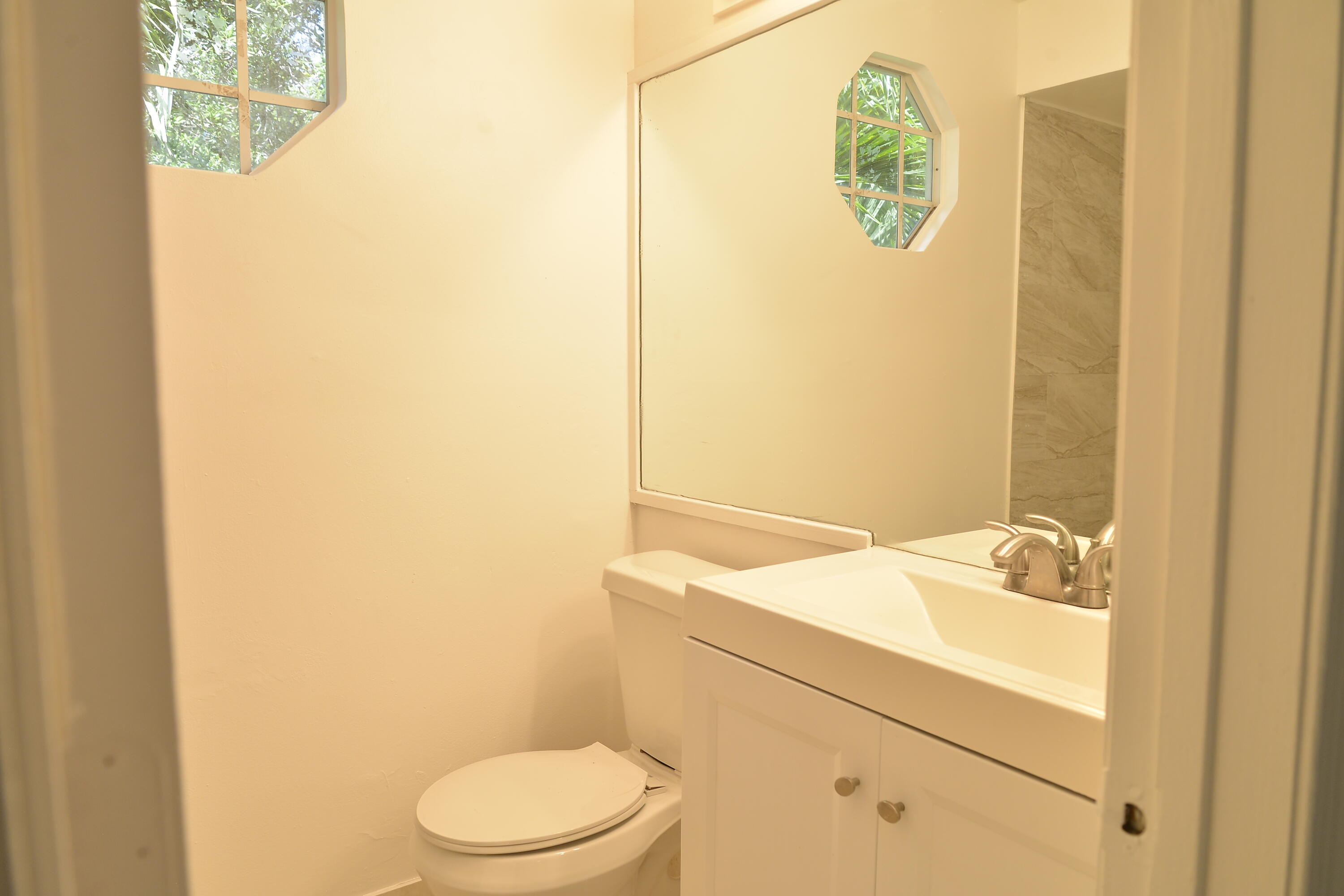 LAKES OF DEER CREEK - Residential Lease