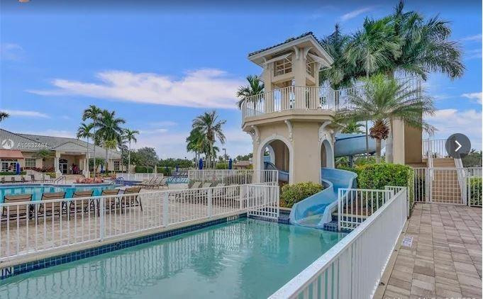 THE HAMMOCKS - Residential