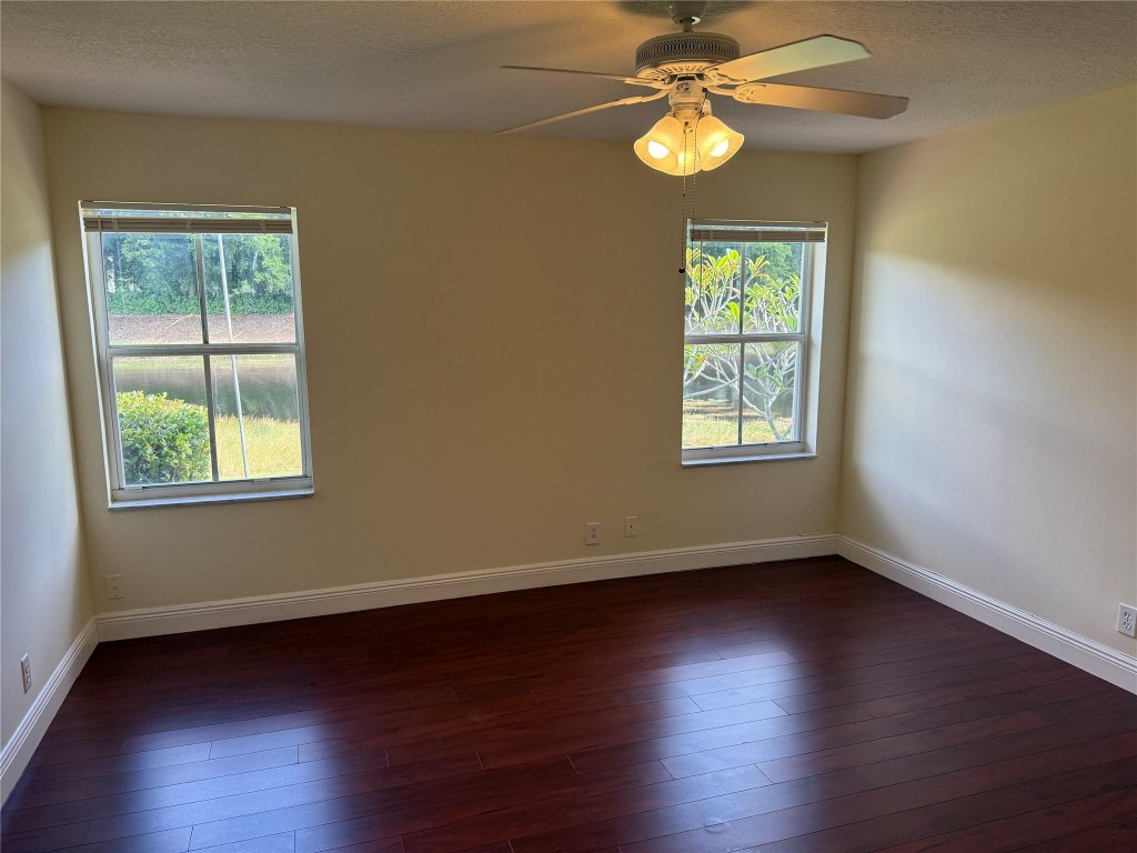 THE HAMMOCKS - Residential