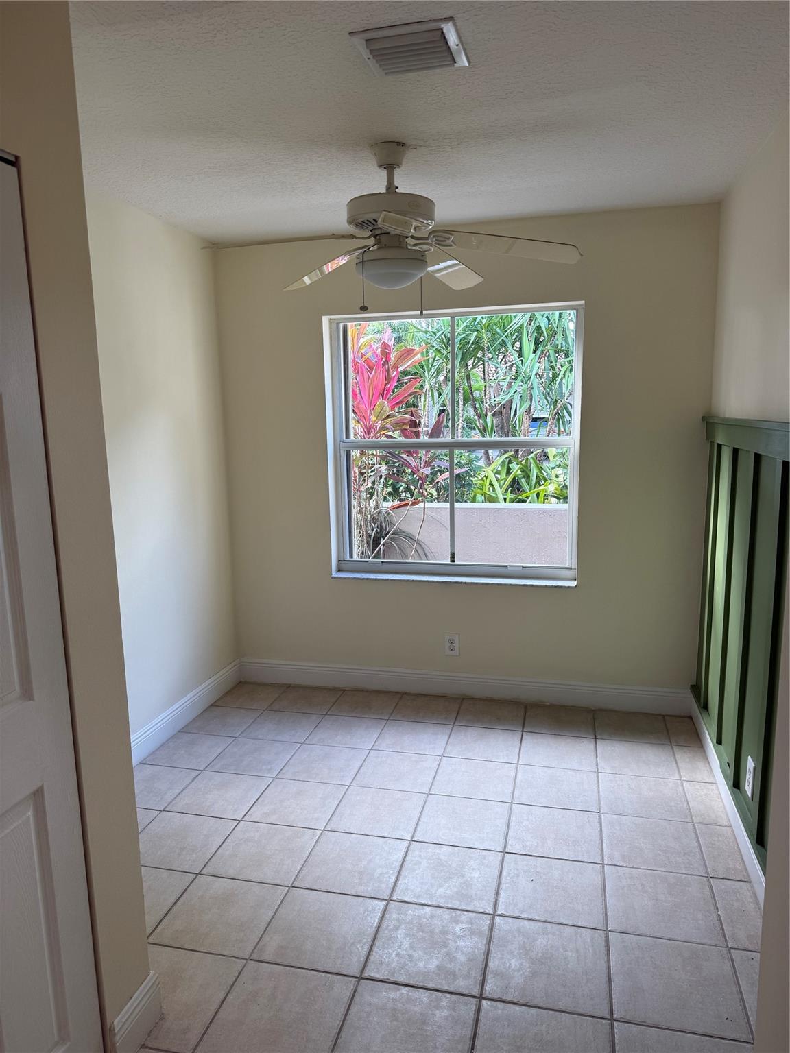 THE HAMMOCKS - Residential