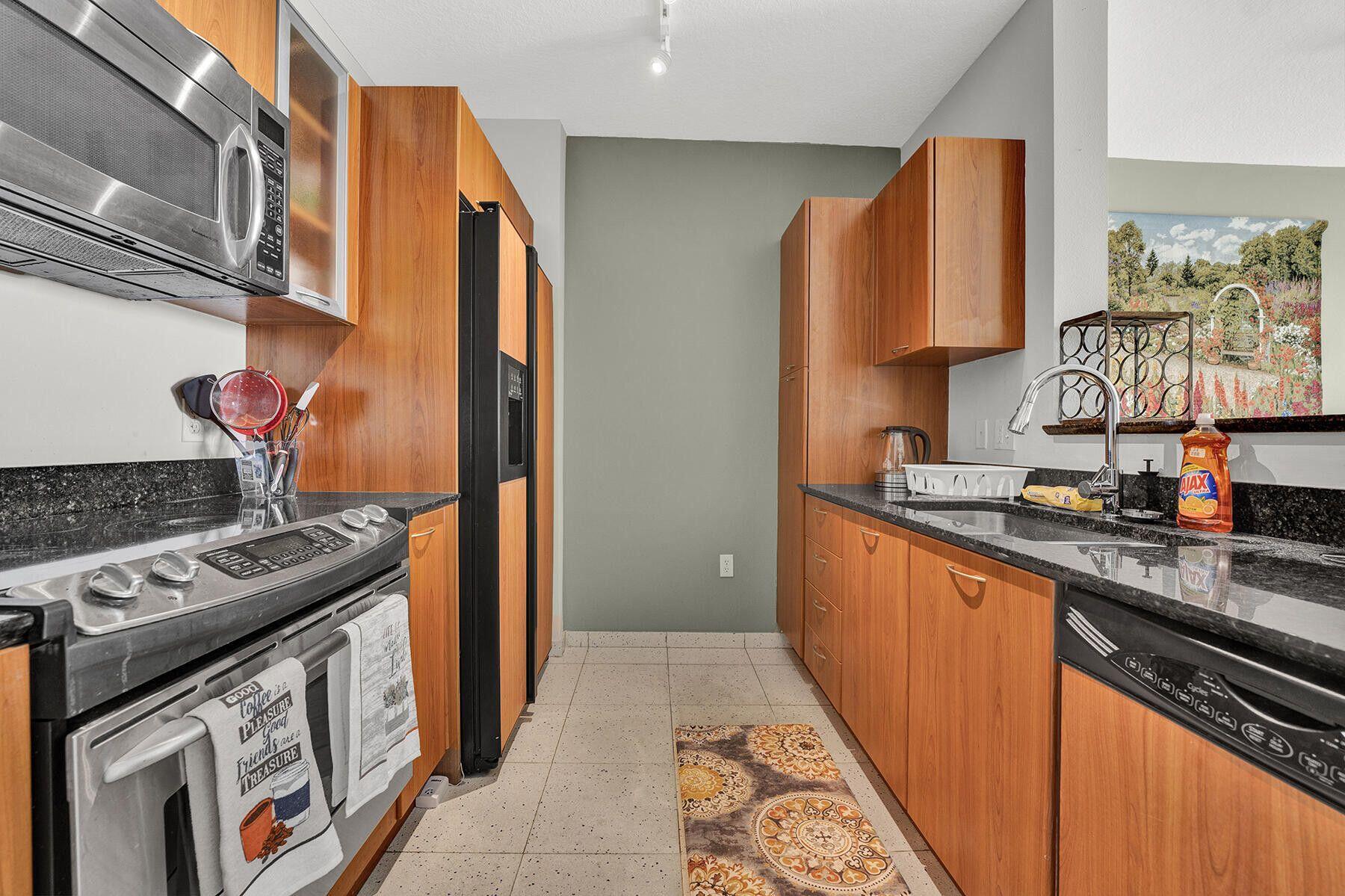 MARINA VILLAGE AT BOYNTON BEACH CONDO - Residential