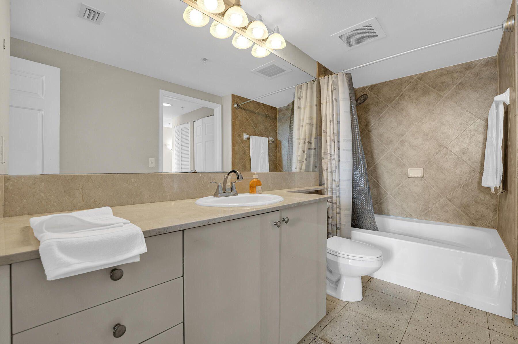 MARINA VILLAGE AT BOYNTON BEACH CONDO - Residential