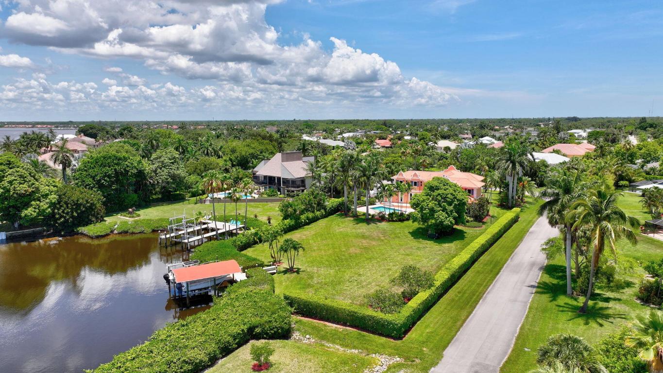 2660 NW Collins Cove Road