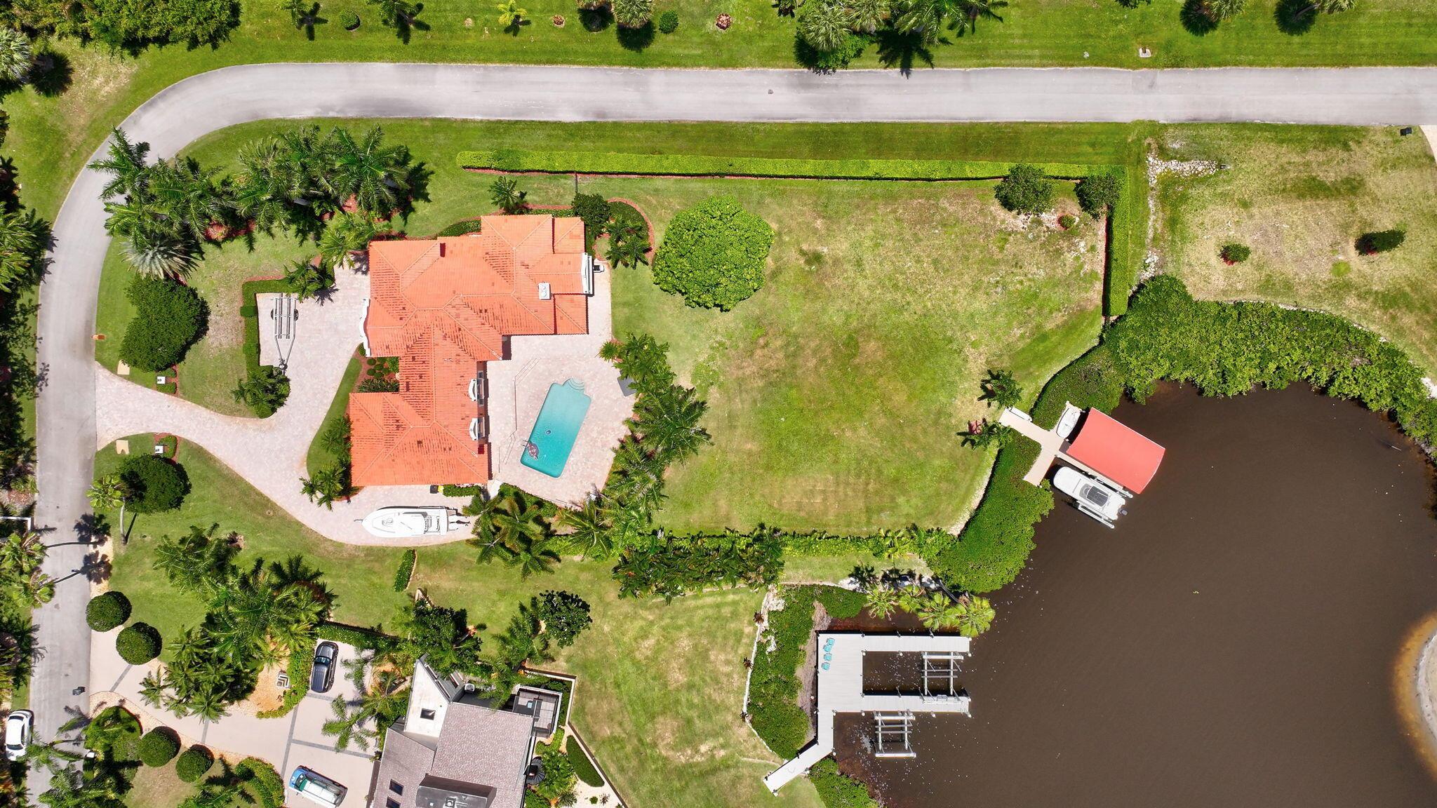 PLANTATIONS - Residential