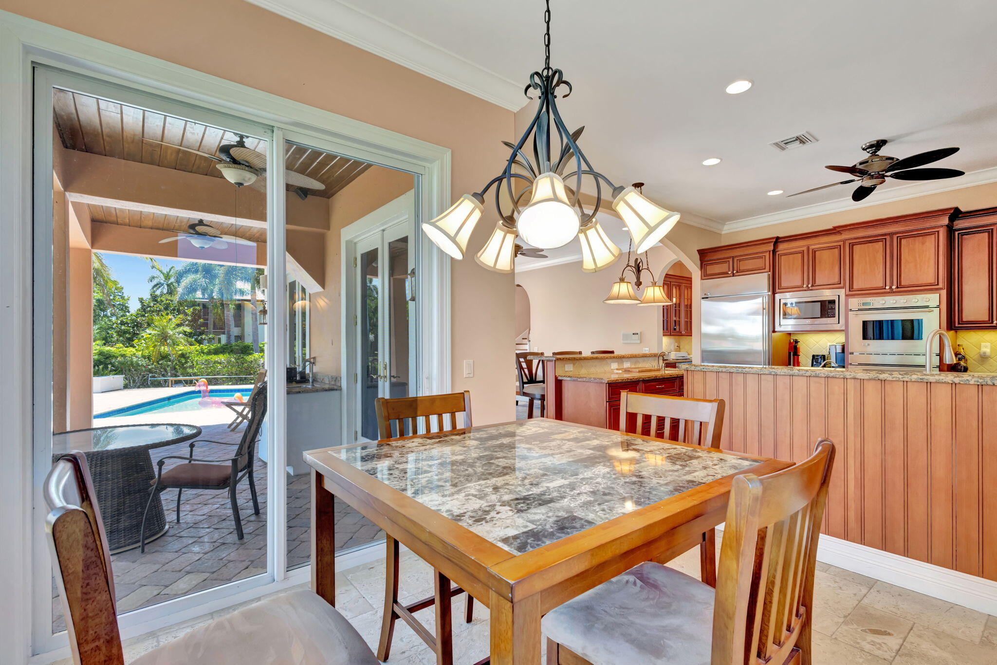 PLANTATIONS - Residential