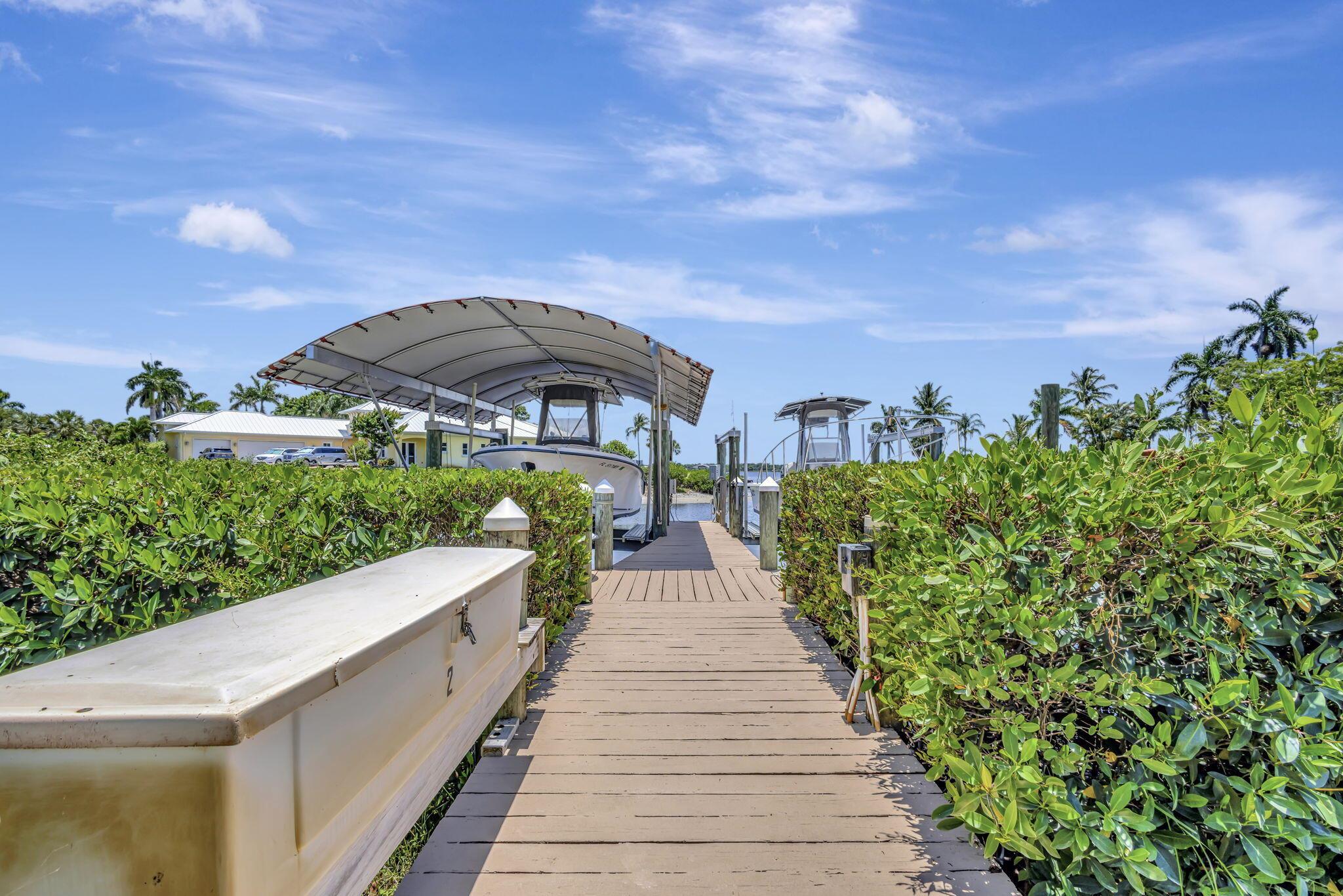 PLANTATIONS - Residential