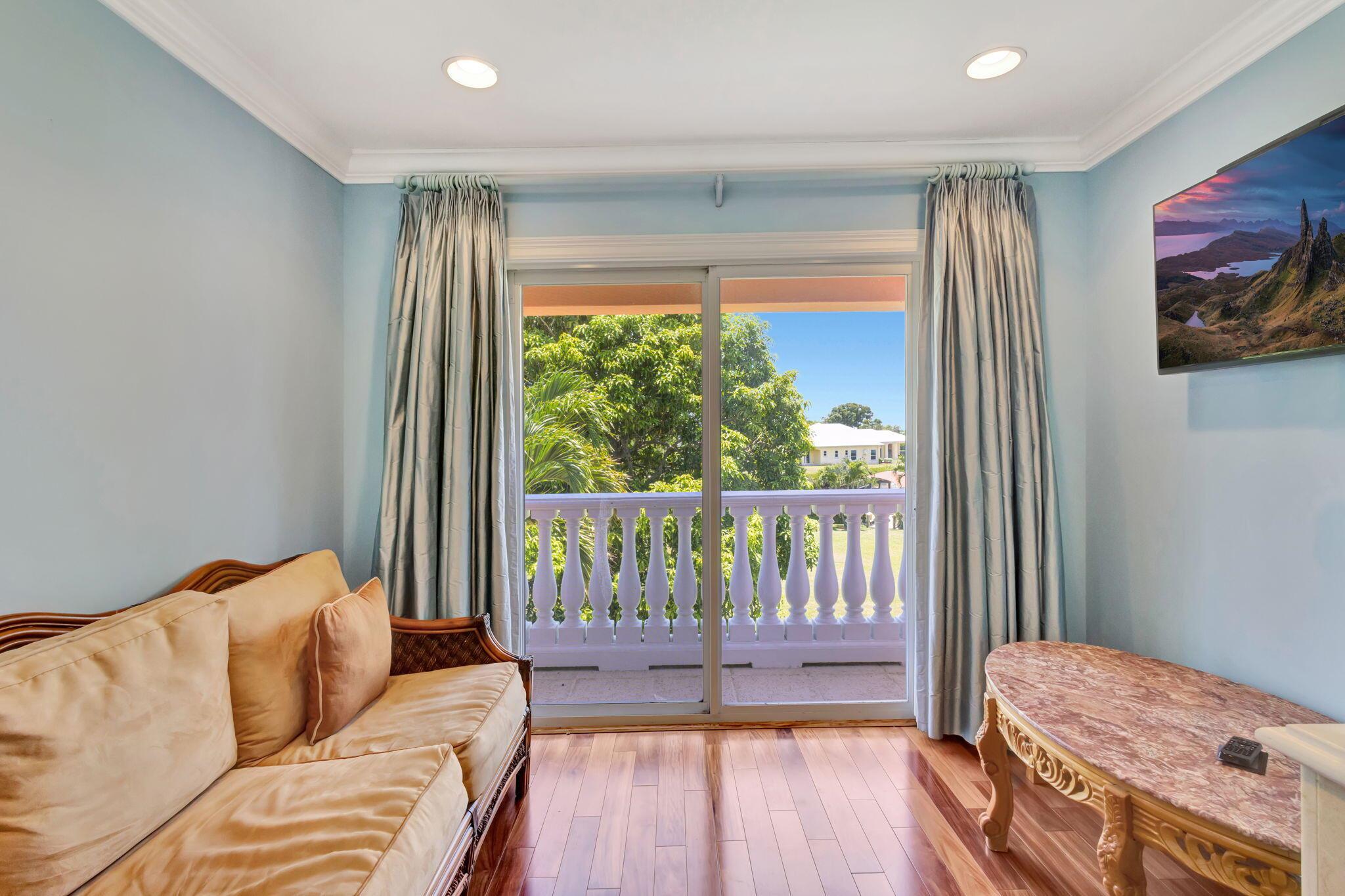 PLANTATIONS - Residential