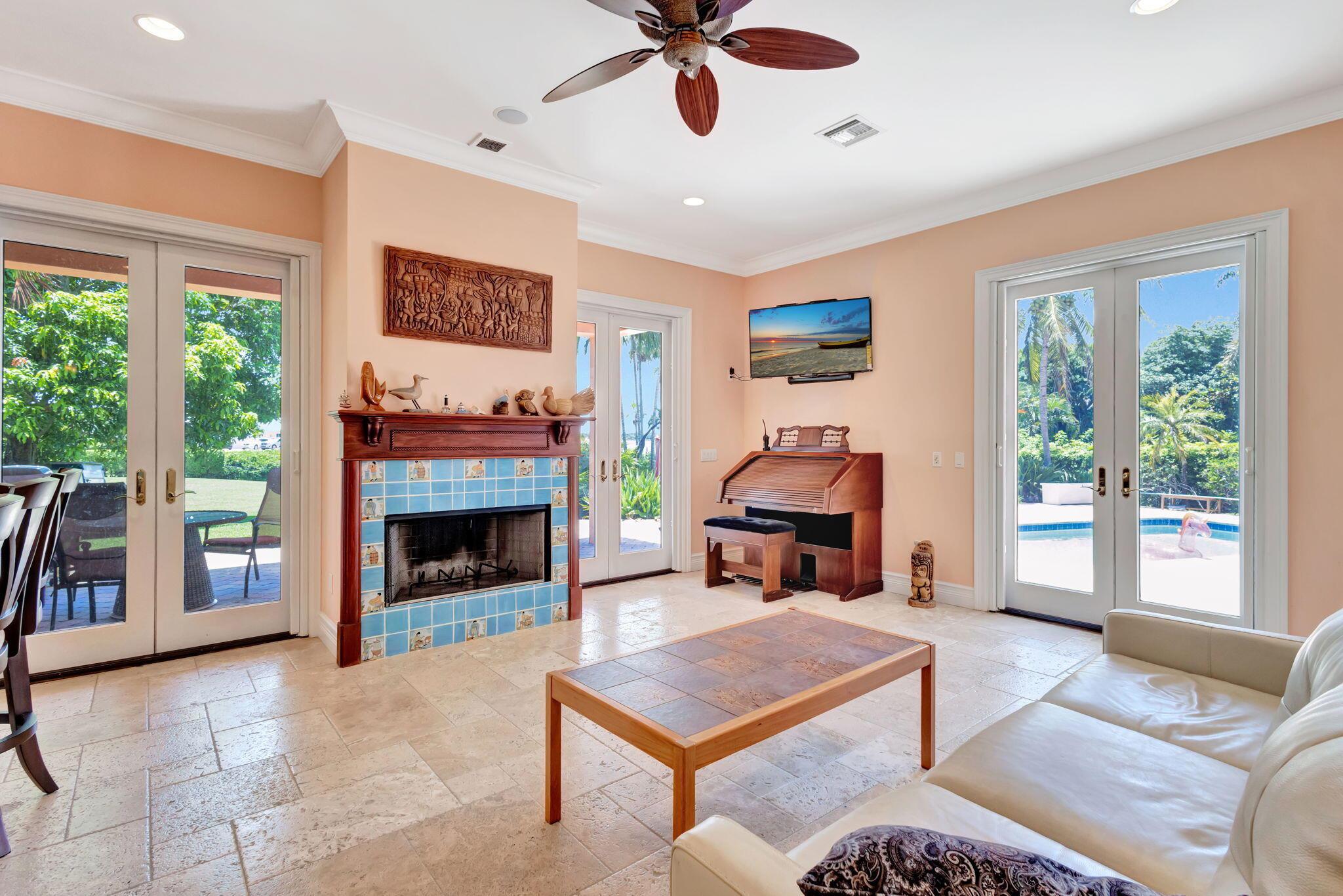 PLANTATIONS - Residential