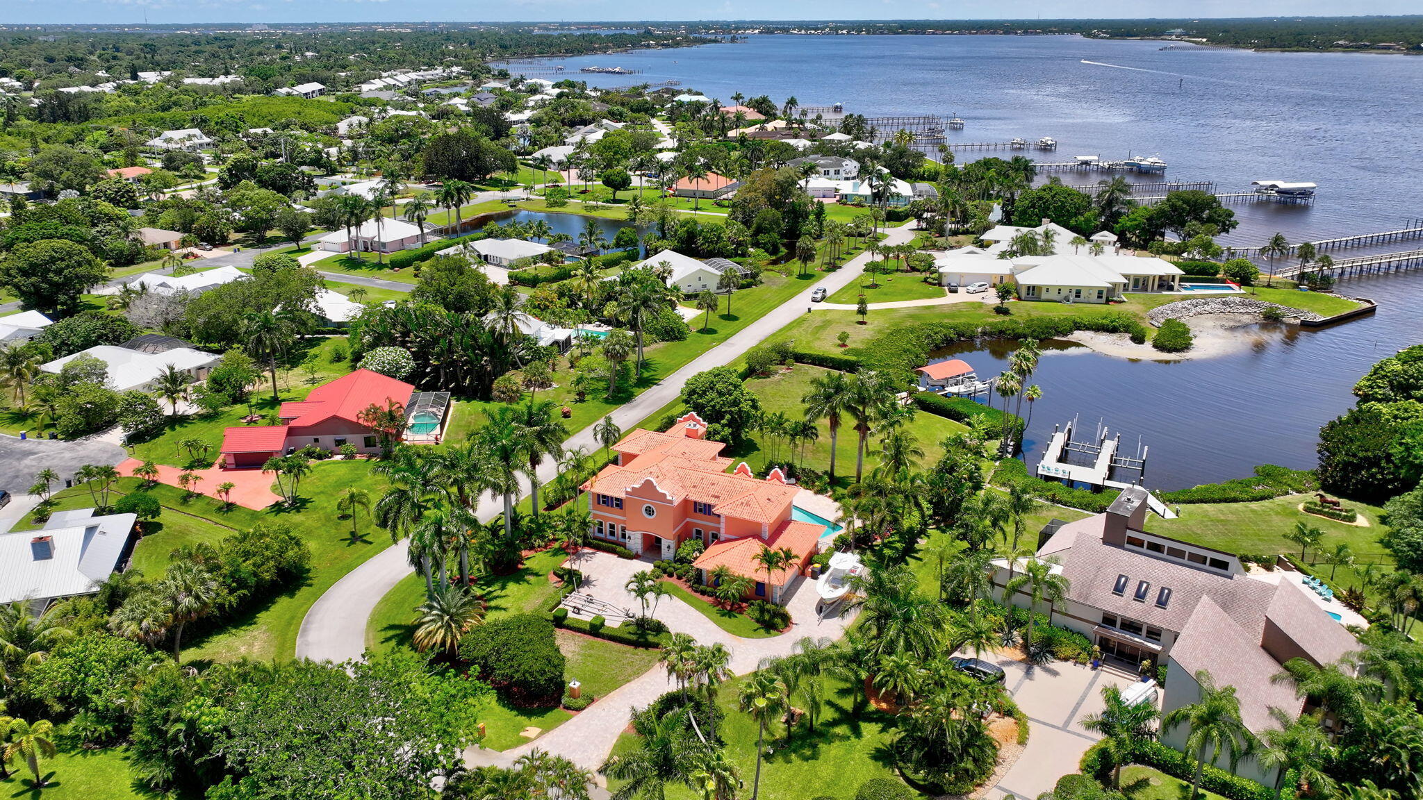 PLANTATIONS - Residential