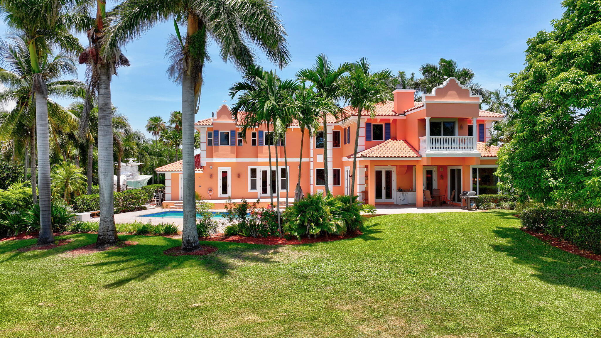 PLANTATIONS - Residential