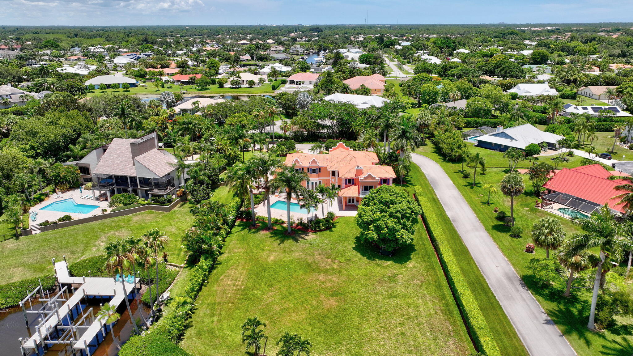 PLANTATIONS - Residential