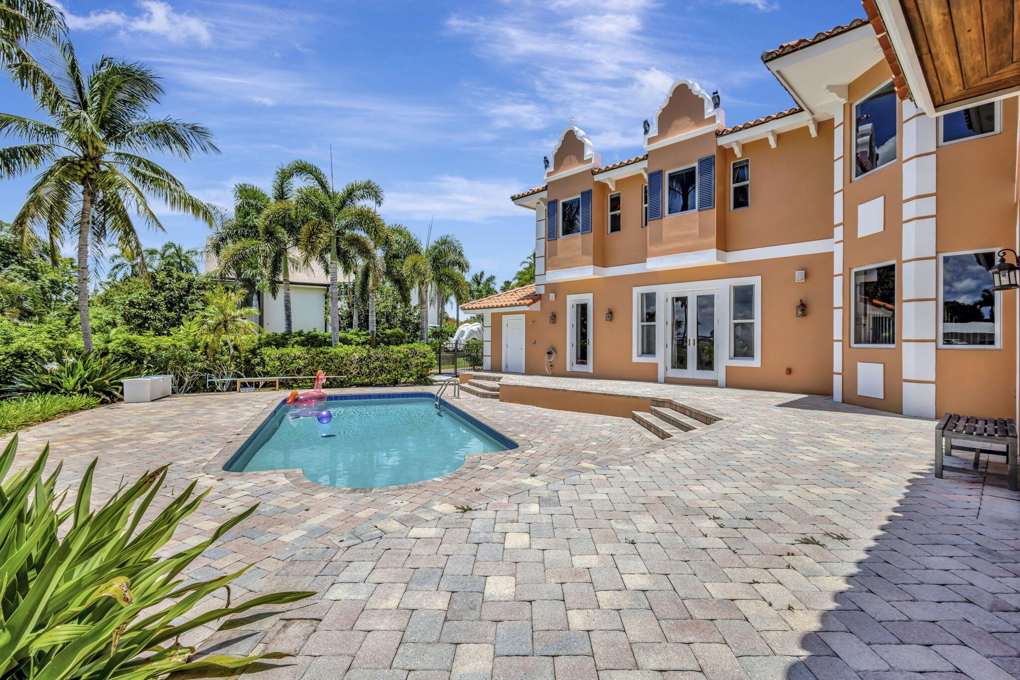 PLANTATIONS - Residential