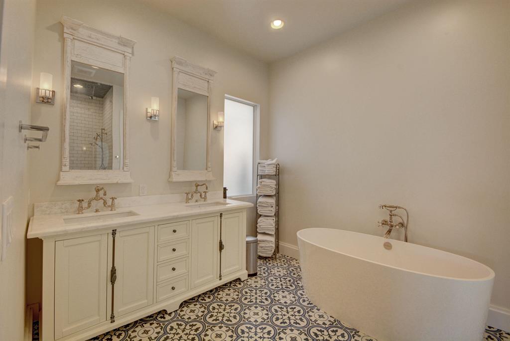 EQUESTRIAN CLUB ESTATES 2 - Residential