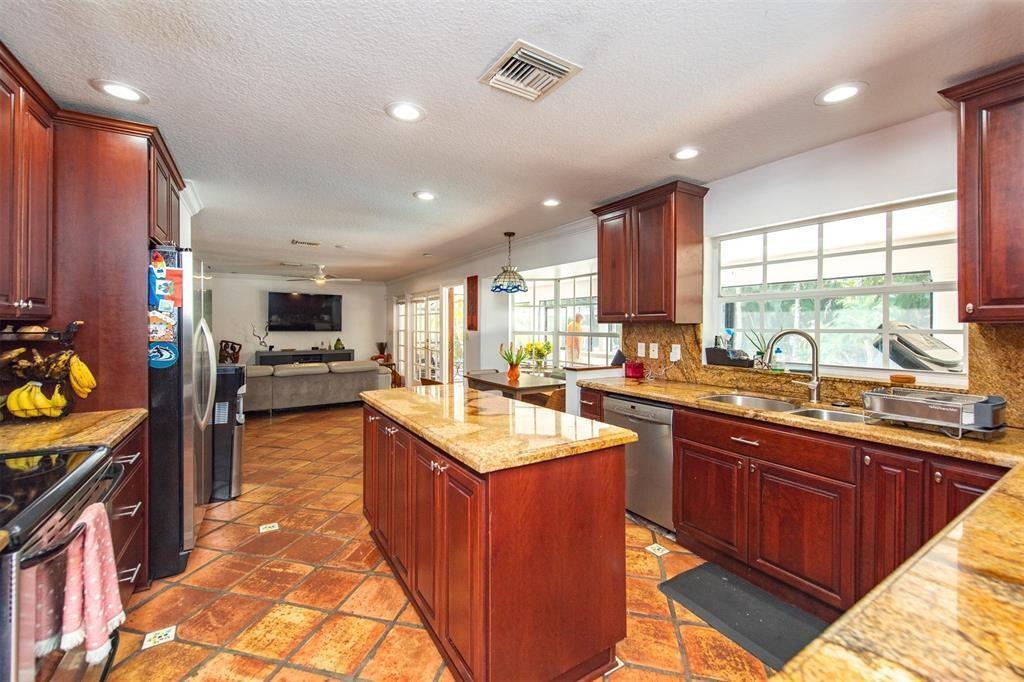 FIVE GS PLAT - Residential