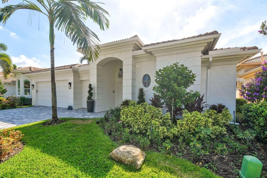 Photo of 128 Abondance Drive, Palm Beach Gardens, FL 33410 (MLS # R10734081)
