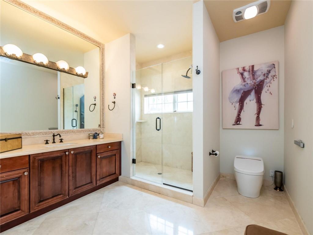 Riviera 6-17 B - Residential