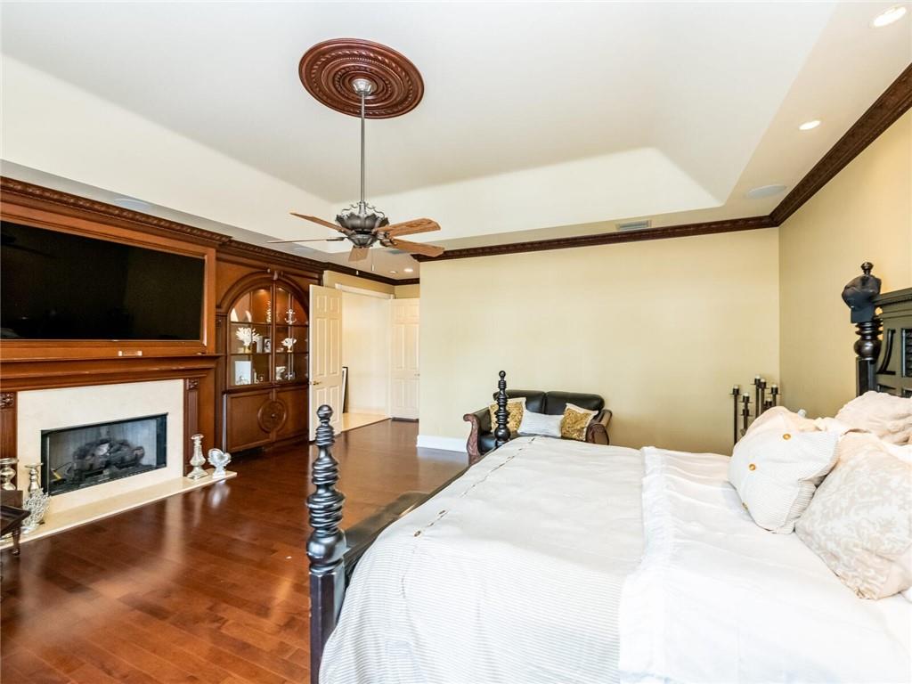 Riviera 6-17 B - Residential