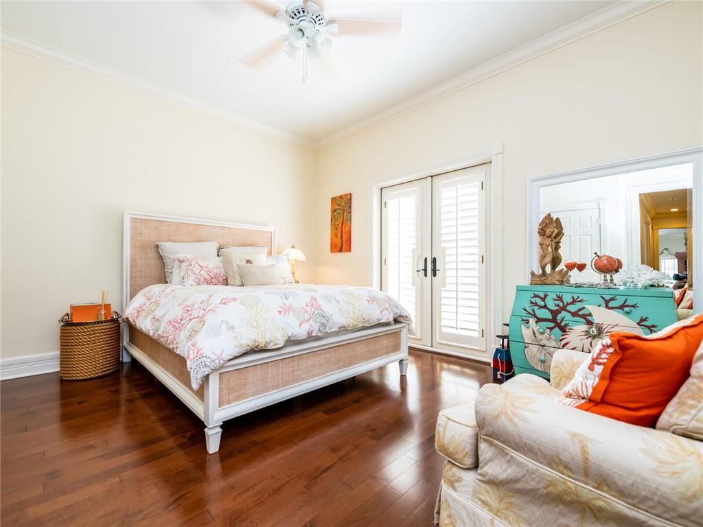 Riviera 6-17 B - Residential