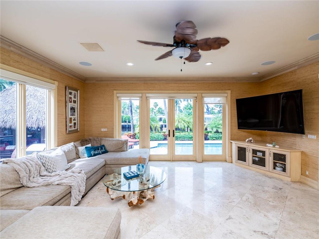 Riviera 6-17 B - Residential