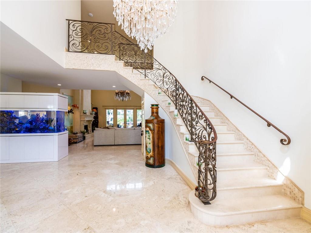 Riviera 6-17 B - Residential