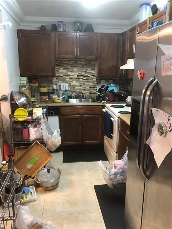 The Manors Of Inverrary XI - Residential Lease